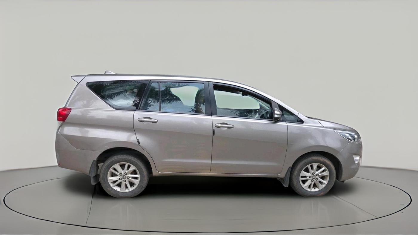 2016 Toyota Innova Crysta 2.8 GX AT 8 STR, Diesel, Automatic, 1,18,957 km, exterior