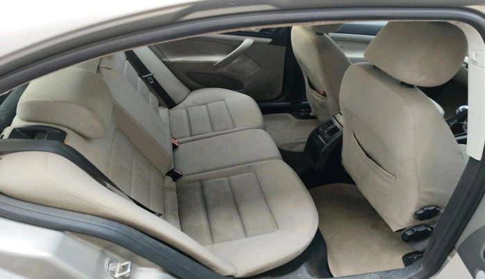 2009 Skoda Laura AMBIENTE 1.9 TDI MT, Diesel, Manual, 1,43,567 km, interior