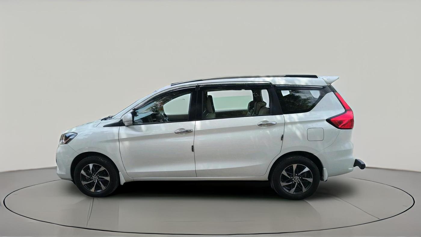 2023 Toyota RUMION V AT , Petrol, Automatic, 53,948 km, exterior