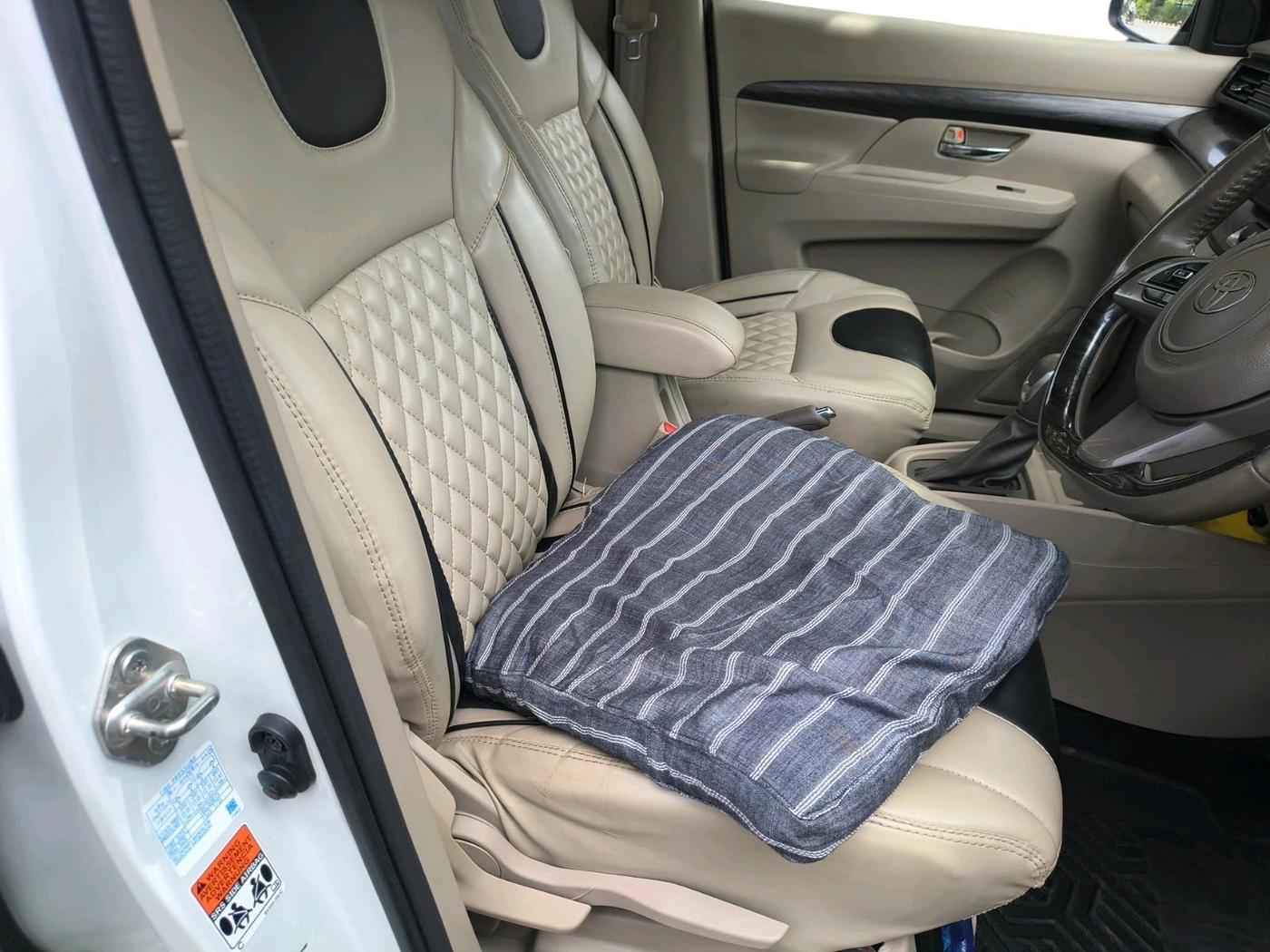 2023 Toyota RUMION V AT , Petrol, Automatic, 53,948 km, interior