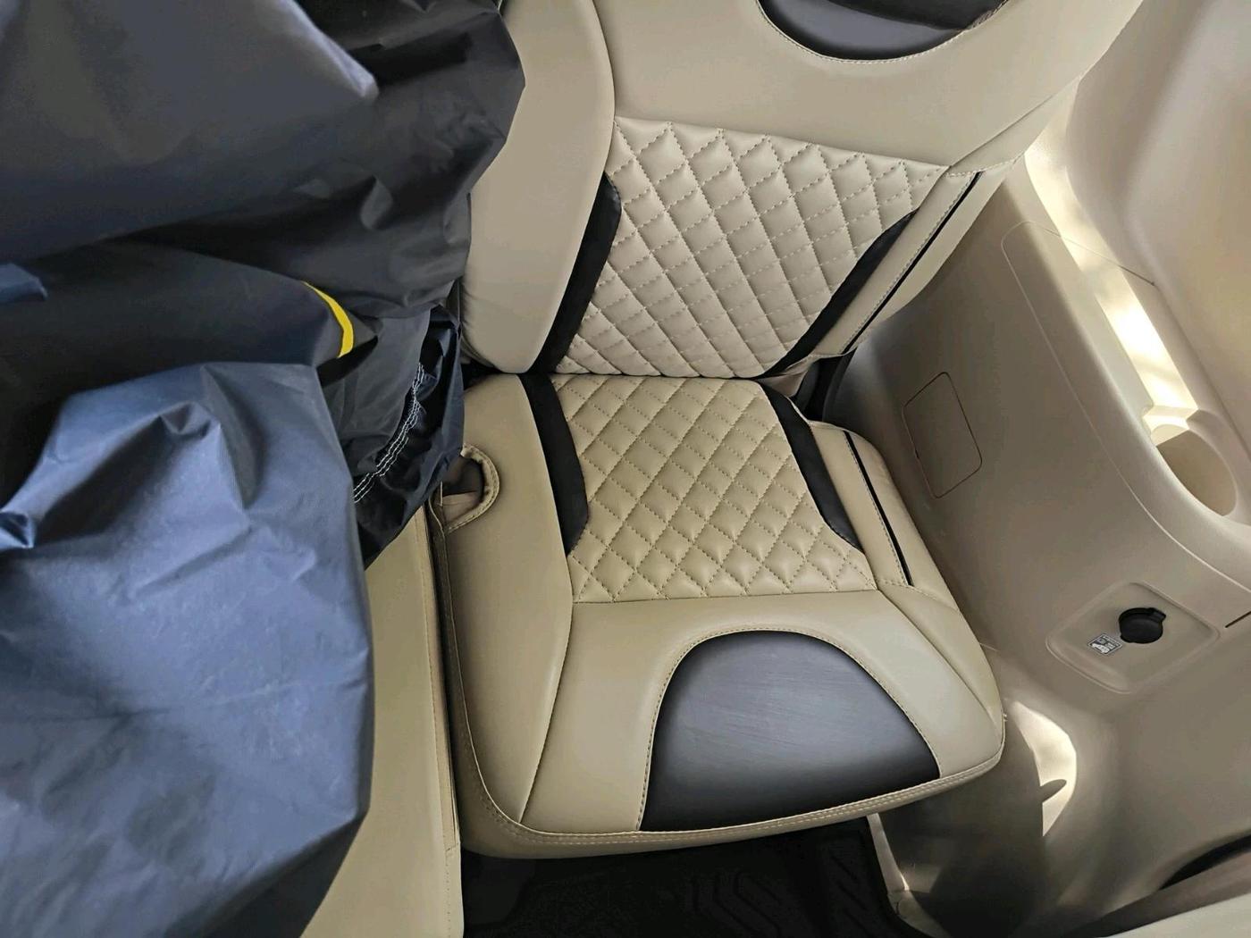 2023 Toyota RUMION V AT , Petrol, Automatic, 53,948 km, interior