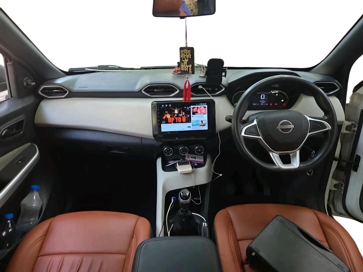 2022 Nissan MAGNITE XE, CNG, Manual, 46,289 km, interior