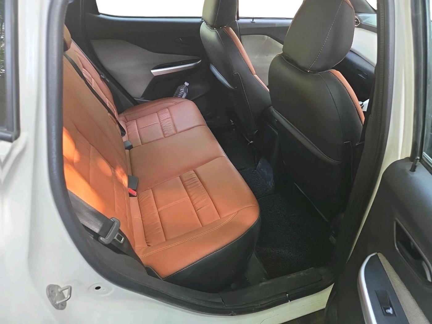 2022 Nissan MAGNITE XE, CNG, Manual, 46,289 km, interior