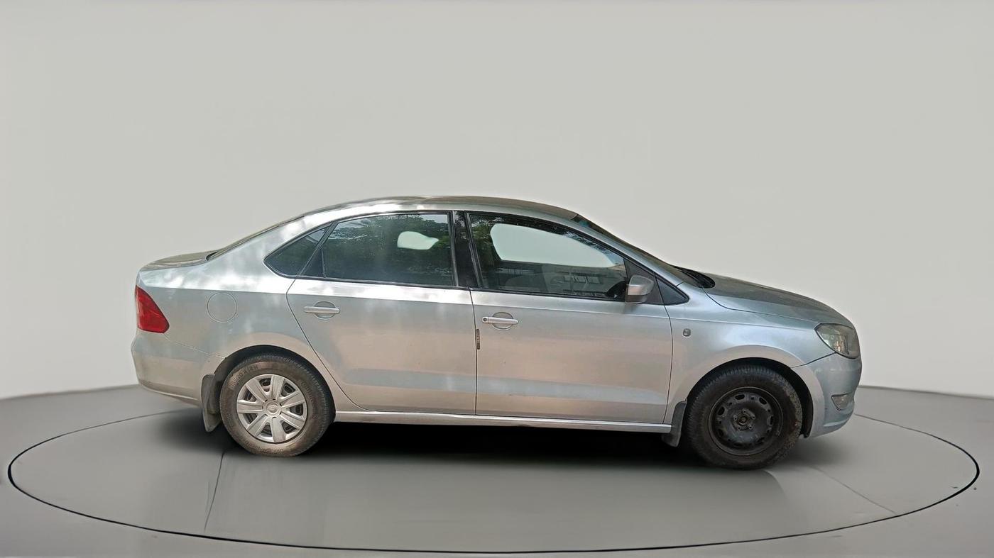2012 Skoda Rapid AMBITION 1.6 TDI CR MT, Diesel, Manual, 1,92,862 km, exterior