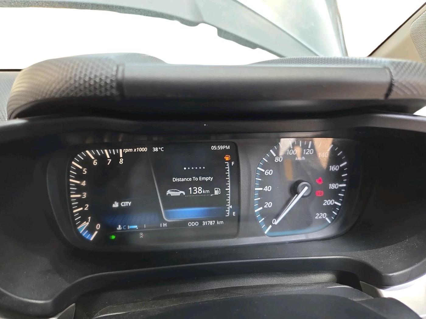 2022 Tata ALTROZ XZ PLUS PETROL, Petrol, Manual, 32,000 km, interior