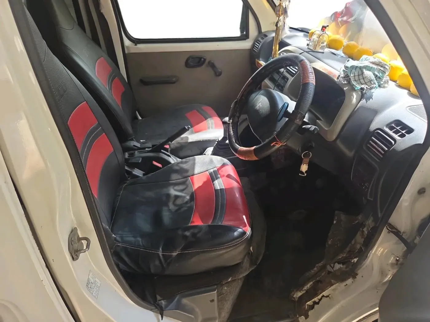 2016 Maruti Eeco 5 STR WITH A/C+HTR, CNG, Manual, 1 km, interior