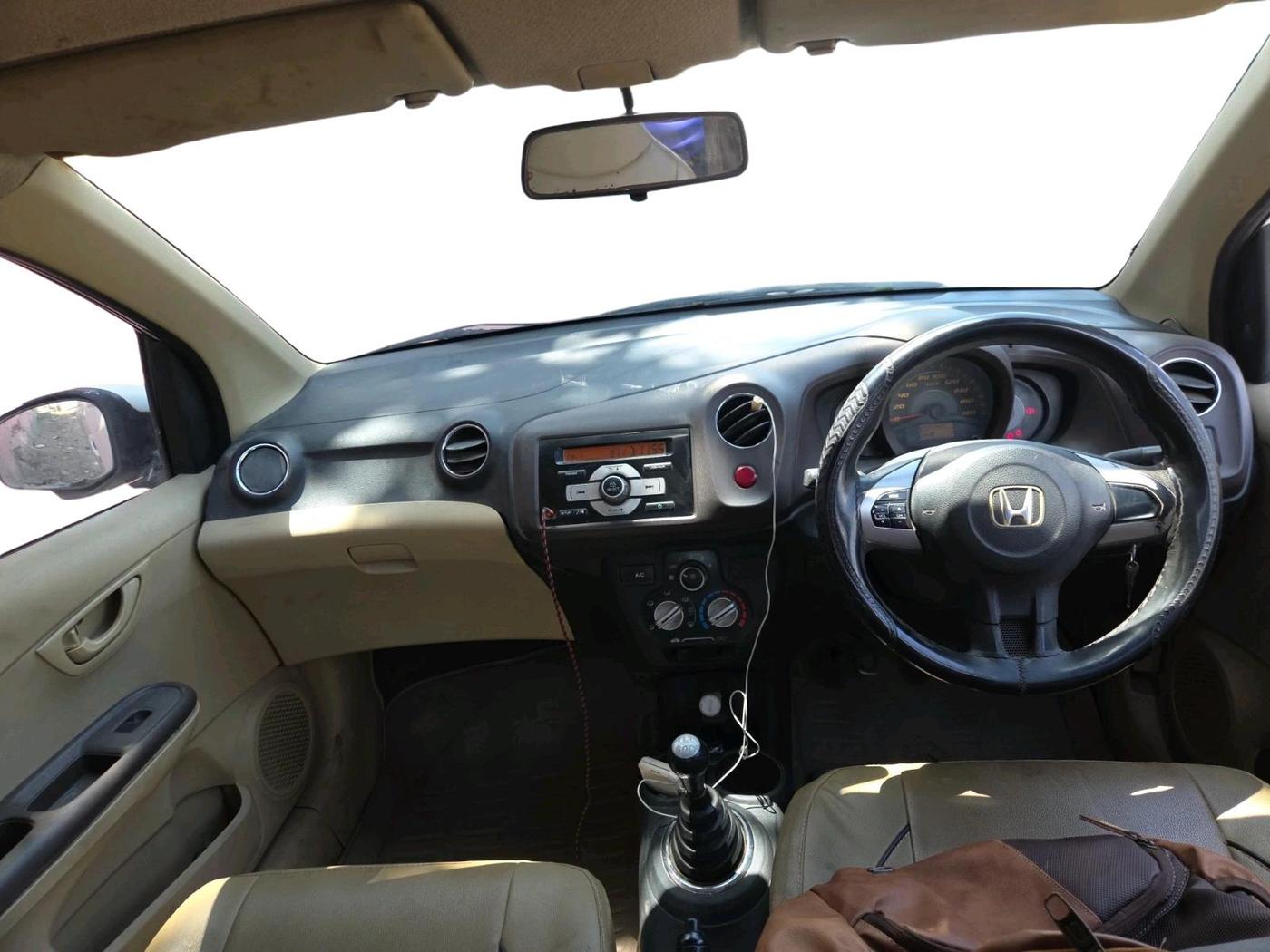 2013 Honda Amaze 1.5L I-DTEC S, Diesel, Manual, 94,745 km, interior