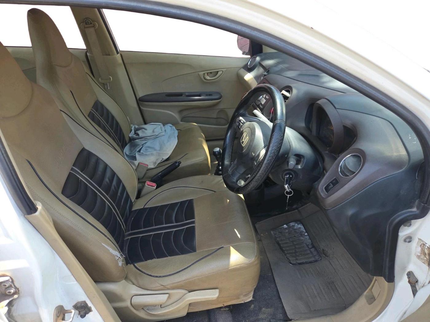 2013 Honda Amaze 1.5L I-DTEC S, Diesel, Manual, 94,745 km, interior