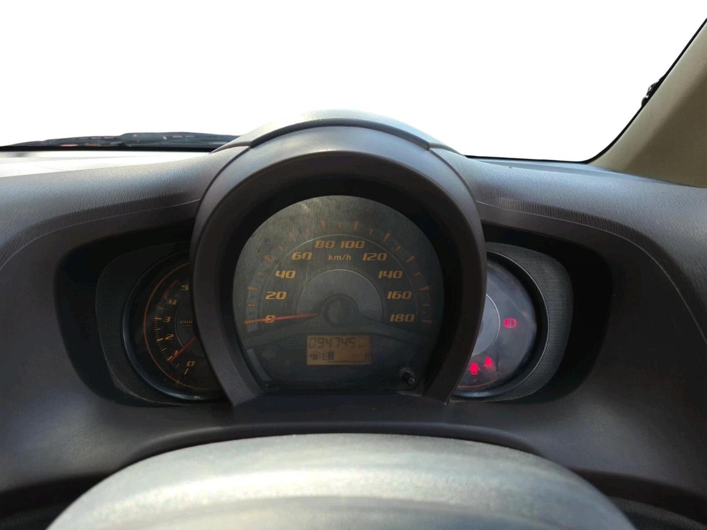 2013 Honda Amaze 1.5L I-DTEC S, Diesel, Manual, 94,745 km, interior