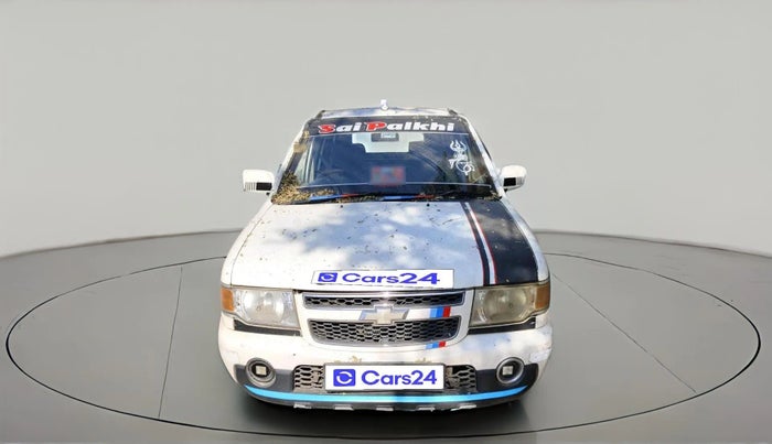 2013 Chevrolet Tavera NEO 3 LS 10 STR BS III, Diesel, Manual, 2,44,632 km, exterior