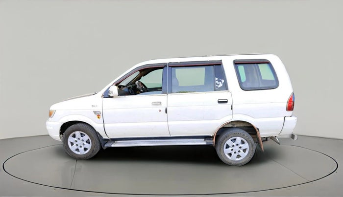 2013 Chevrolet Tavera NEO 3 LS 10 STR BS III, Diesel, Manual, 2,44,632 km, exterior