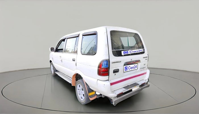 2013 Chevrolet Tavera NEO 3 LS 10 STR BS III, Diesel, Manual, 2,44,632 km, exterior