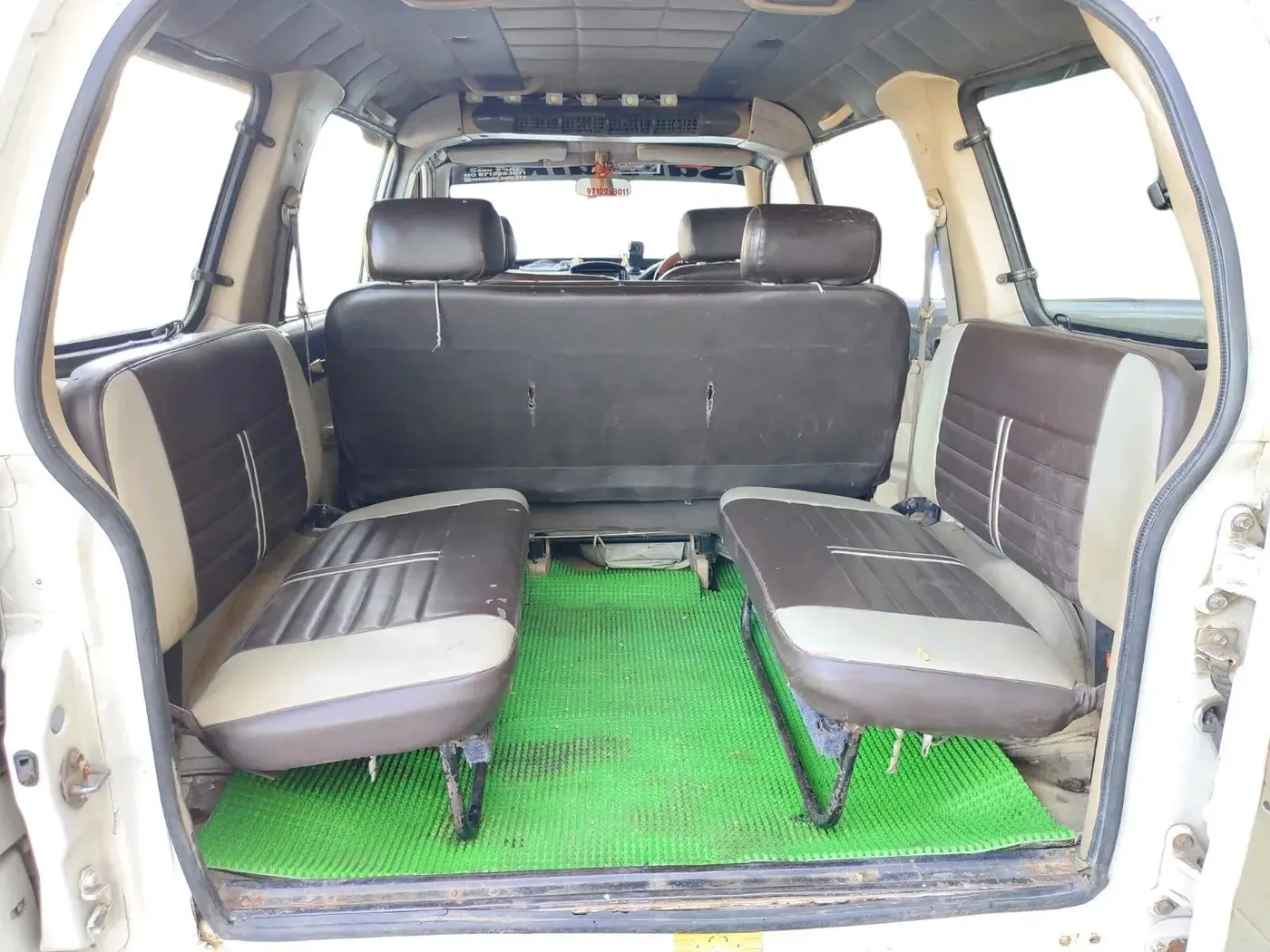 2013 Chevrolet Tavera NEO 3 LS 10 STR BS III, Diesel, Manual, 2,44,632 km, interior