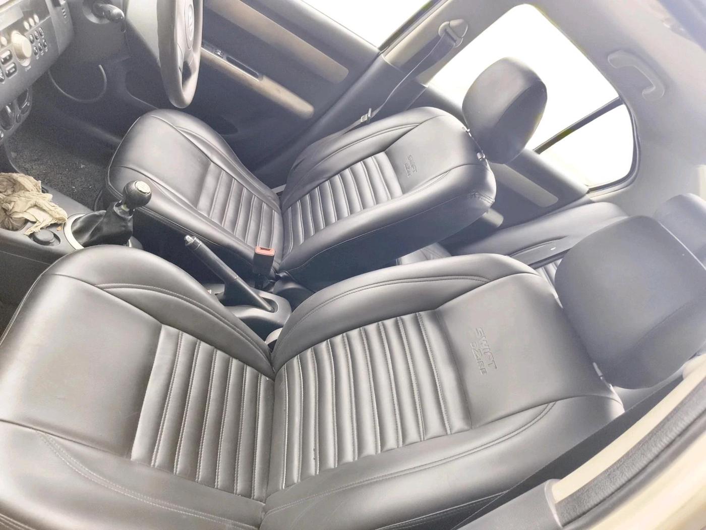 2011 Maruti Swift Dzire VXI, CNG, Manual, 1,21,499 km, interior