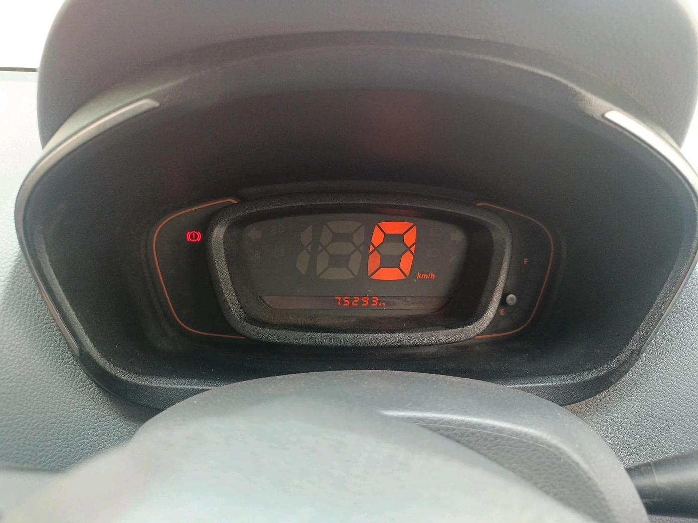 2016 Renault Kwid RXT 0.8 (O), Petrol, Manual, 75,293 km, interior