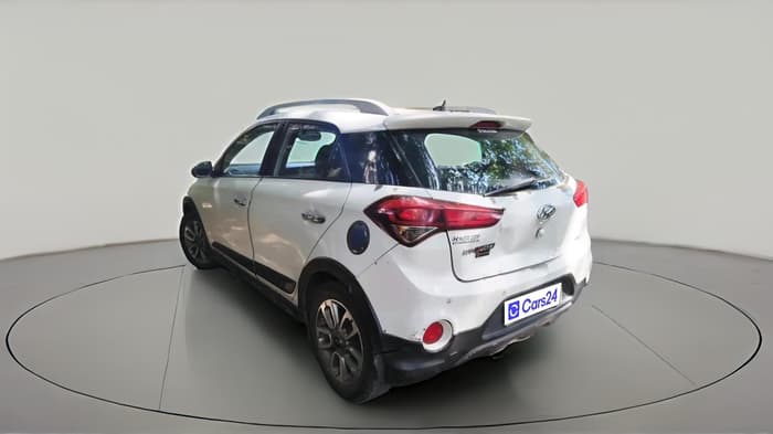 2015 Hyundai i20 Active 1.4 SX, Diesel, Manual, 1,53,083 km, exterior