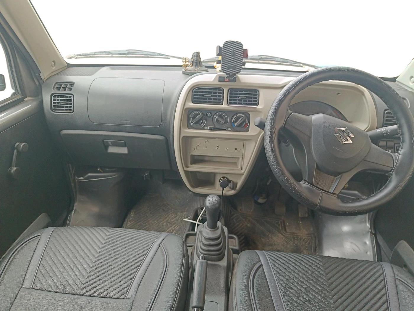 2025 Maruti Eeco 5 STR AC CNG, CNG, Manual, 5,379 km, interior