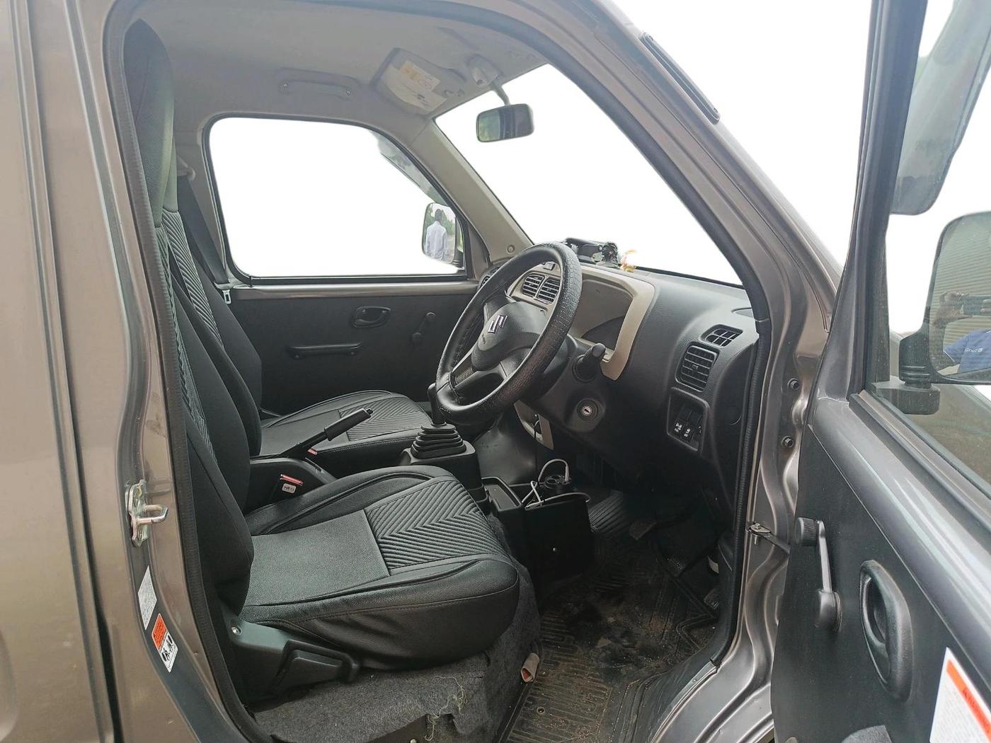 2025 Maruti Eeco 5 STR AC CNG, CNG, Manual, 5,379 km, interior