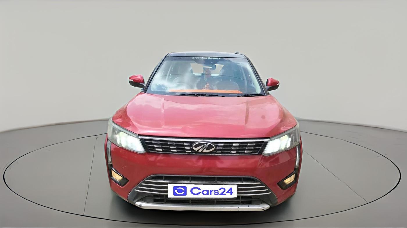 2019 Mahindra XUV300 W8 (O) 1.2 PETROL, Petrol, Manual, 72,565 km, exterior
