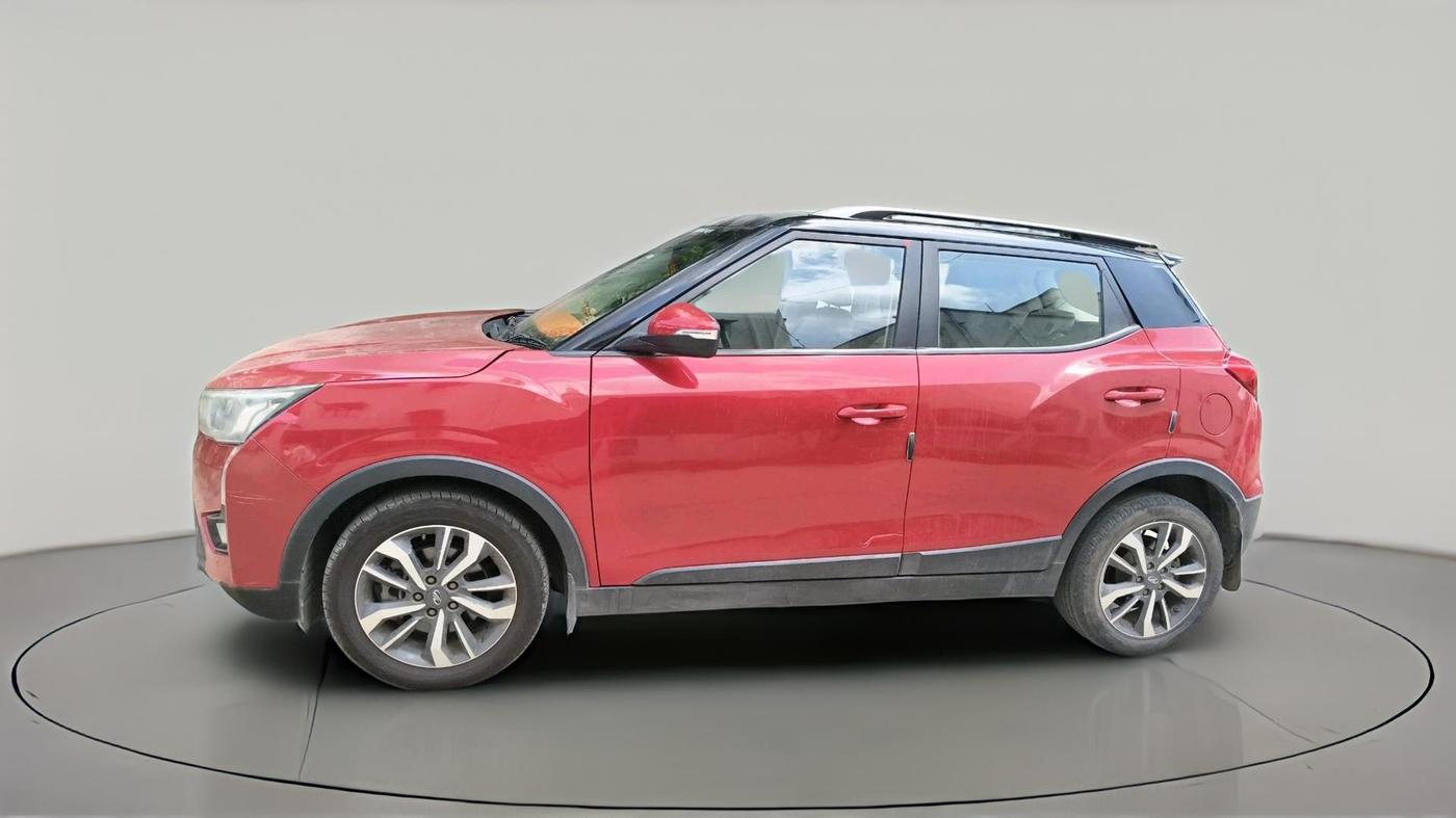 2019 Mahindra XUV300 W8 (O) 1.2 PETROL, Petrol, Manual, 72,565 km, exterior