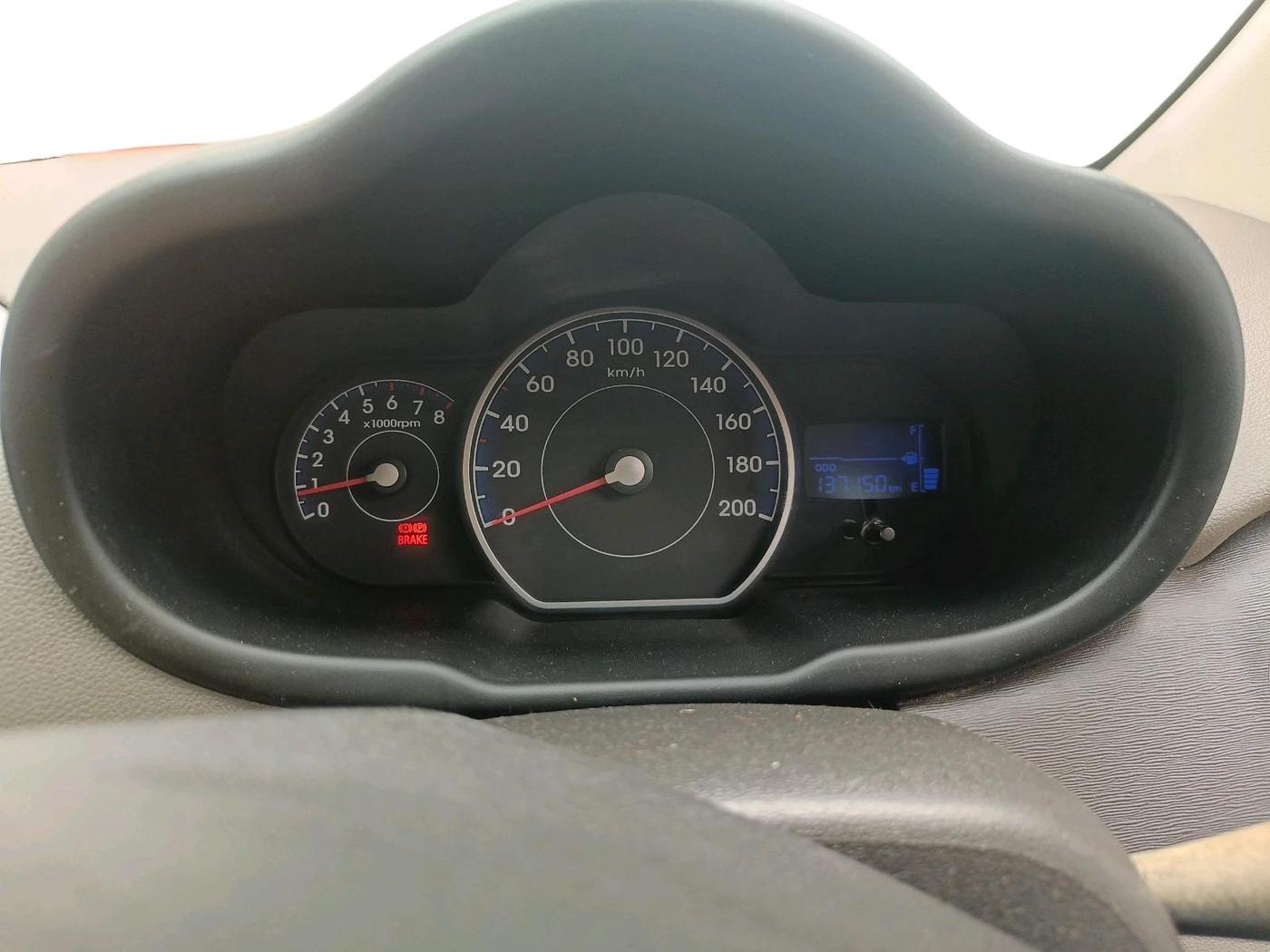 2012 Hyundai i10 MAGNA 1.1, Petrol, Manual, 1,37,150 km, interior
