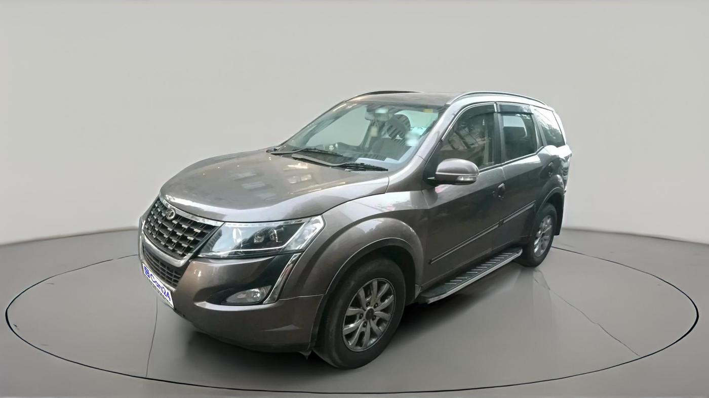 2019 Mahindra XUV500 W9, Diesel, Manual, 1,49,580 km, exterior