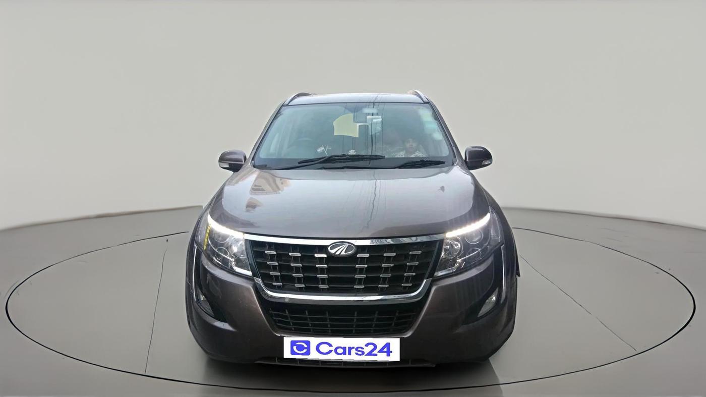 2019 Mahindra XUV500 W9, Diesel, Manual, 1,49,580 km, exterior