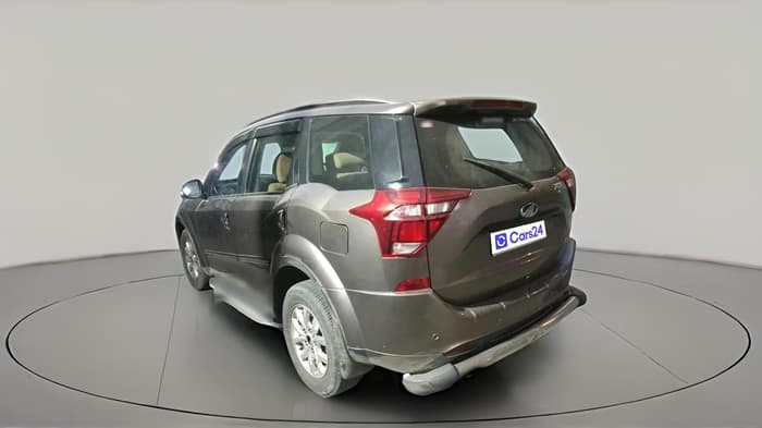 2019 Mahindra XUV500 W9, Diesel, Manual, 1,49,580 km, exterior
