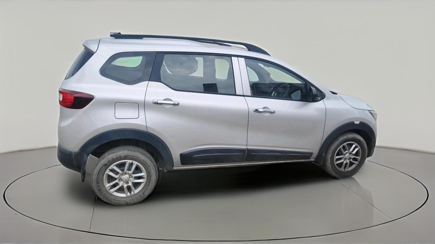 2023 Renault TRIBER RXL MT, Petrol, Manual, 17,315 km, exterior