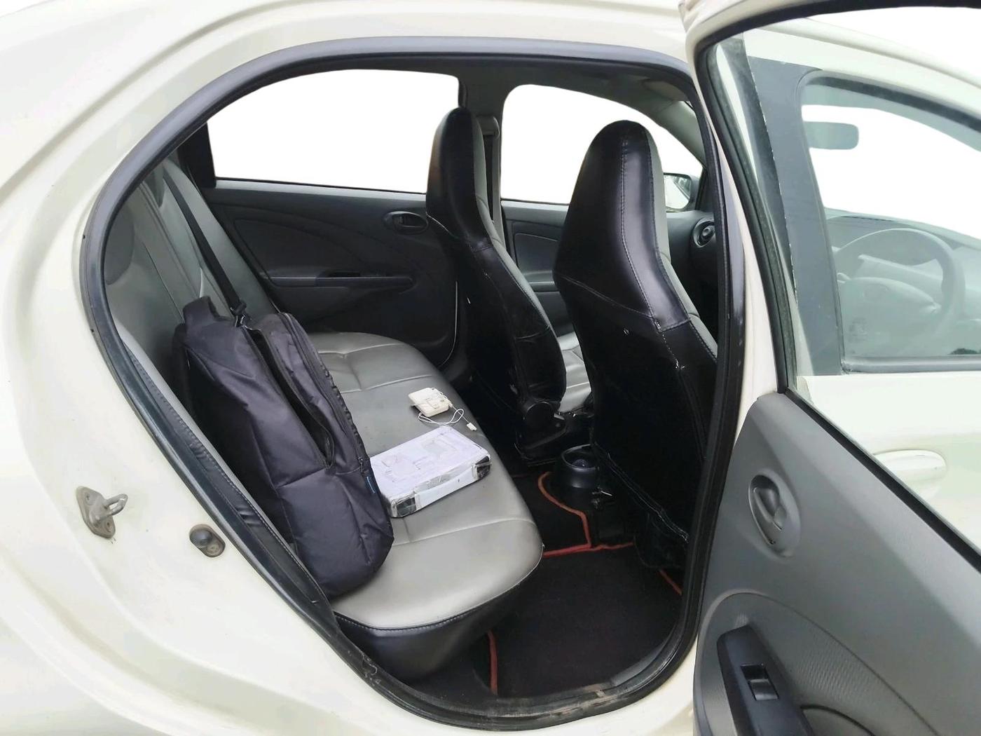 2012 Toyota Etios Liva GD, Diesel, Manual, 2,89,108 km, interior