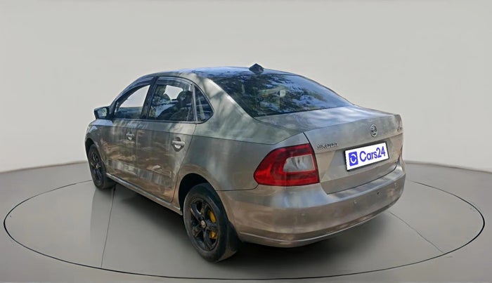 2013 Skoda Rapid ELEGANCE 1.6 TDI CR MT, Diesel, Manual, 1,41,571 km, exterior