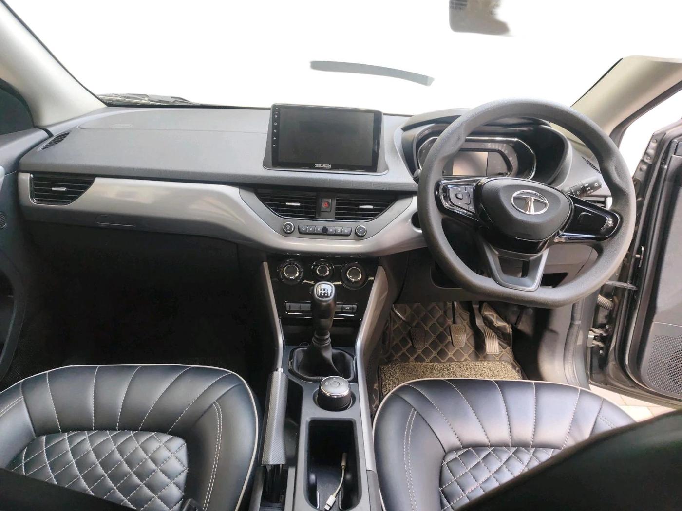 2023 Tata NEXON XM SUNROOF PETROL, Petrol, Manual, 21,449 km, interior