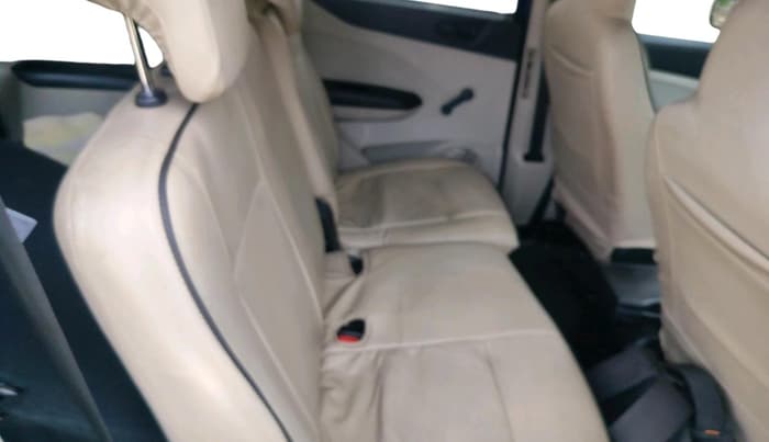 2021 Renault TRIBER RXL MT, Petrol, Manual, 74,096 km, interior