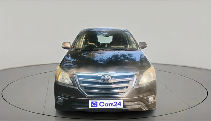 2015 Toyota Innova 2.5 ZX 7 STR, Diesel, Manual, 1,42,631 km, exterior