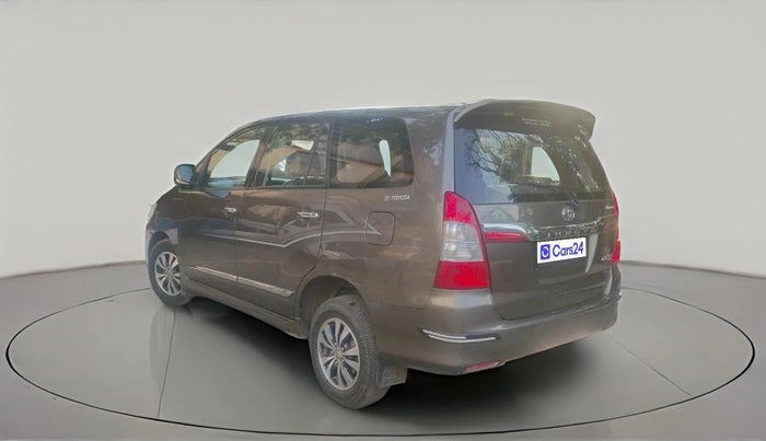 2015 Toyota Innova 2.5 ZX 7 STR, Diesel, Manual, 1,42,631 km, exterior