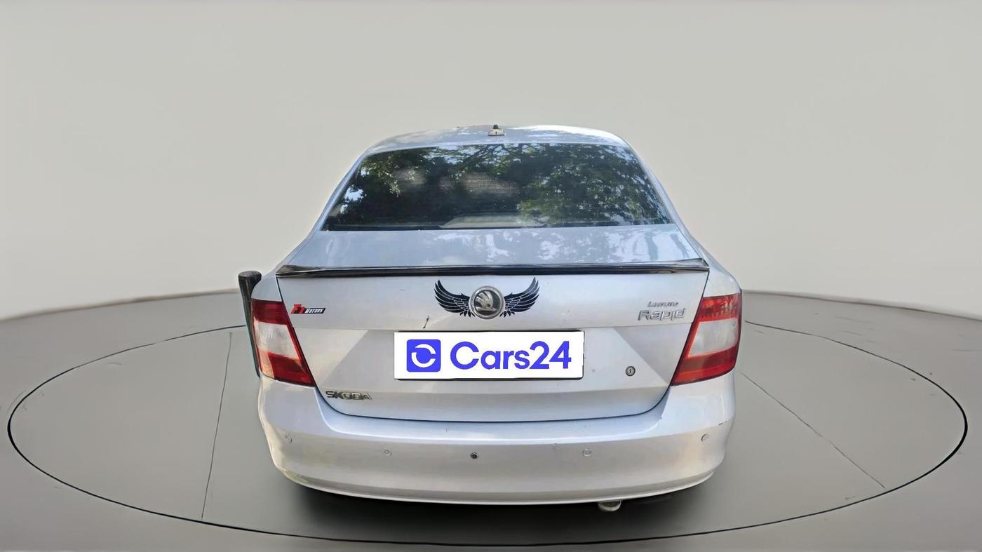 2013 Skoda Rapid AMBITION 1.6 TDI CR MT, Diesel, Manual, 90,499 km, exterior