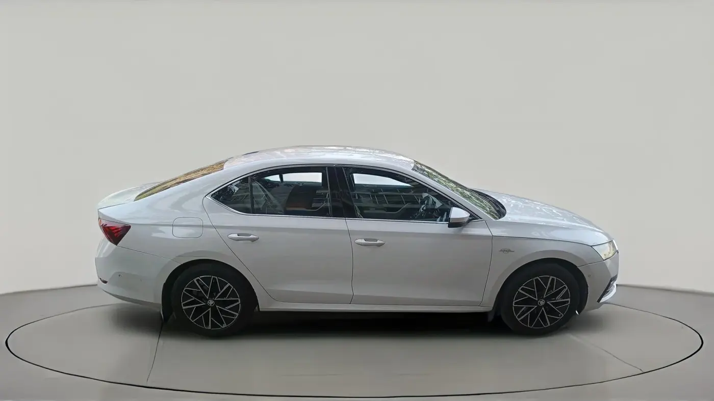 2021 Skoda Octavia L&K 2.0 AT, Petrol, Automatic, 94,723 km, exterior