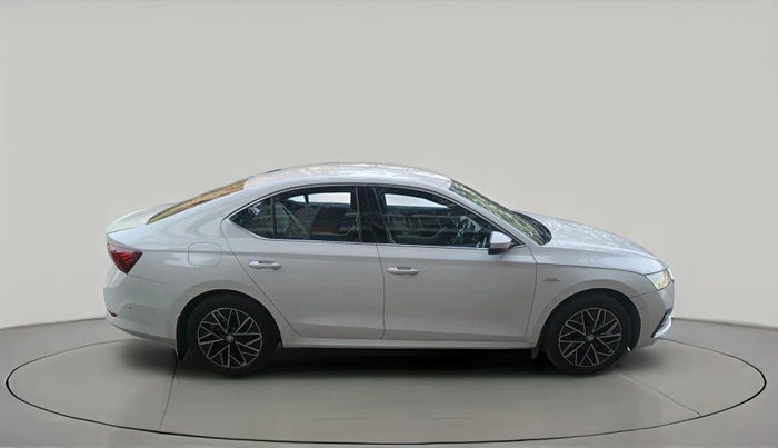 2021 Skoda Octavia L&K 2.0 AT, Petrol, Automatic, 94,723 km, exterior