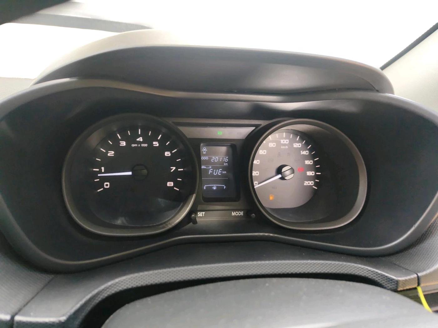 2018 Tata NEXON KRAZ MT PETROL, Petrol, Manual, 20,116 km, interior
