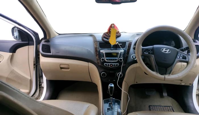 2015 Hyundai Verna FLUIDIC 1.6 CRDI SX AT, Diesel, Automatic, 1,02,459 km, interior