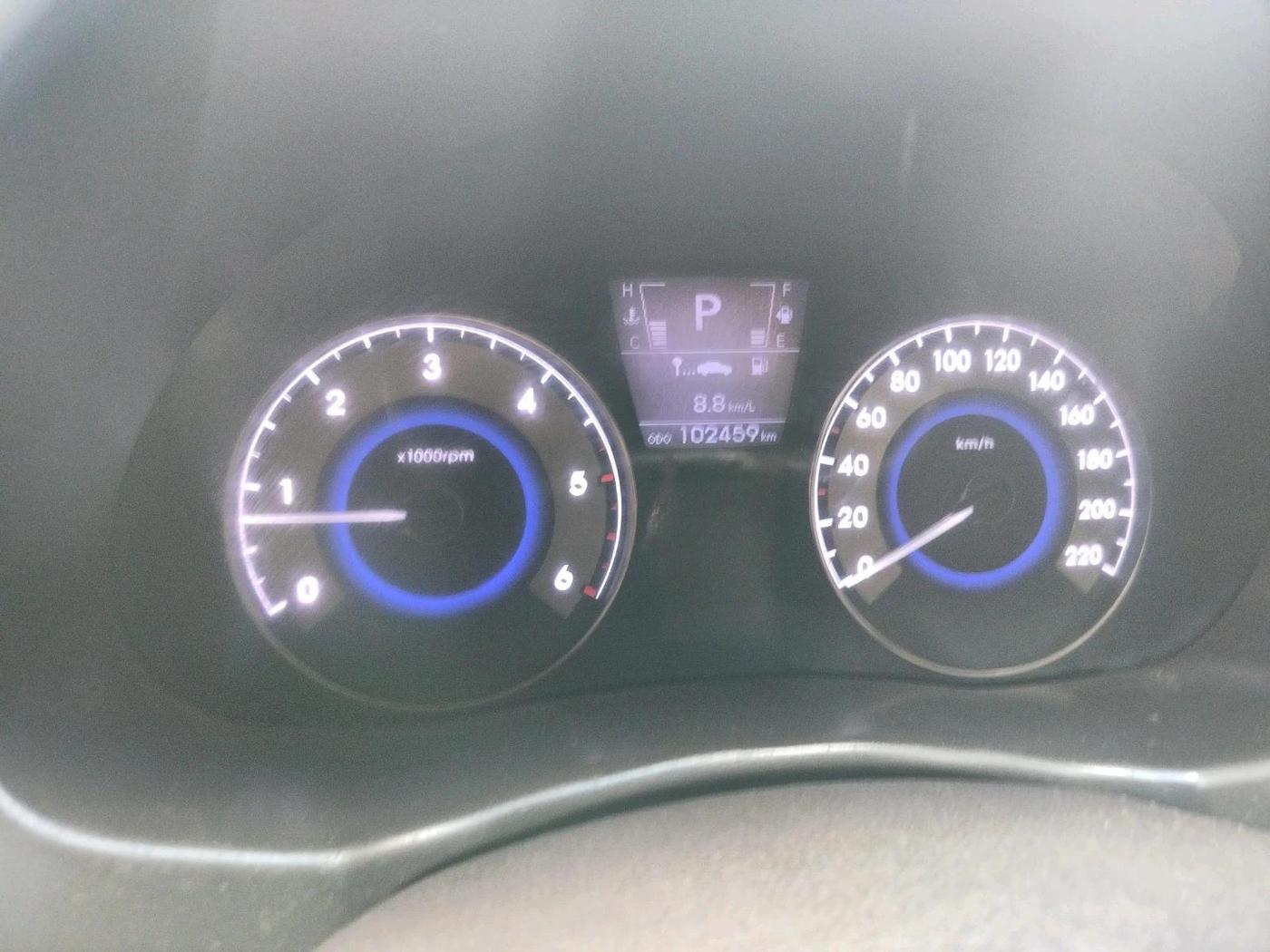 2015 Hyundai Verna FLUIDIC 1.6 CRDI SX AT, Diesel, Automatic, 1,03,000 km, interior