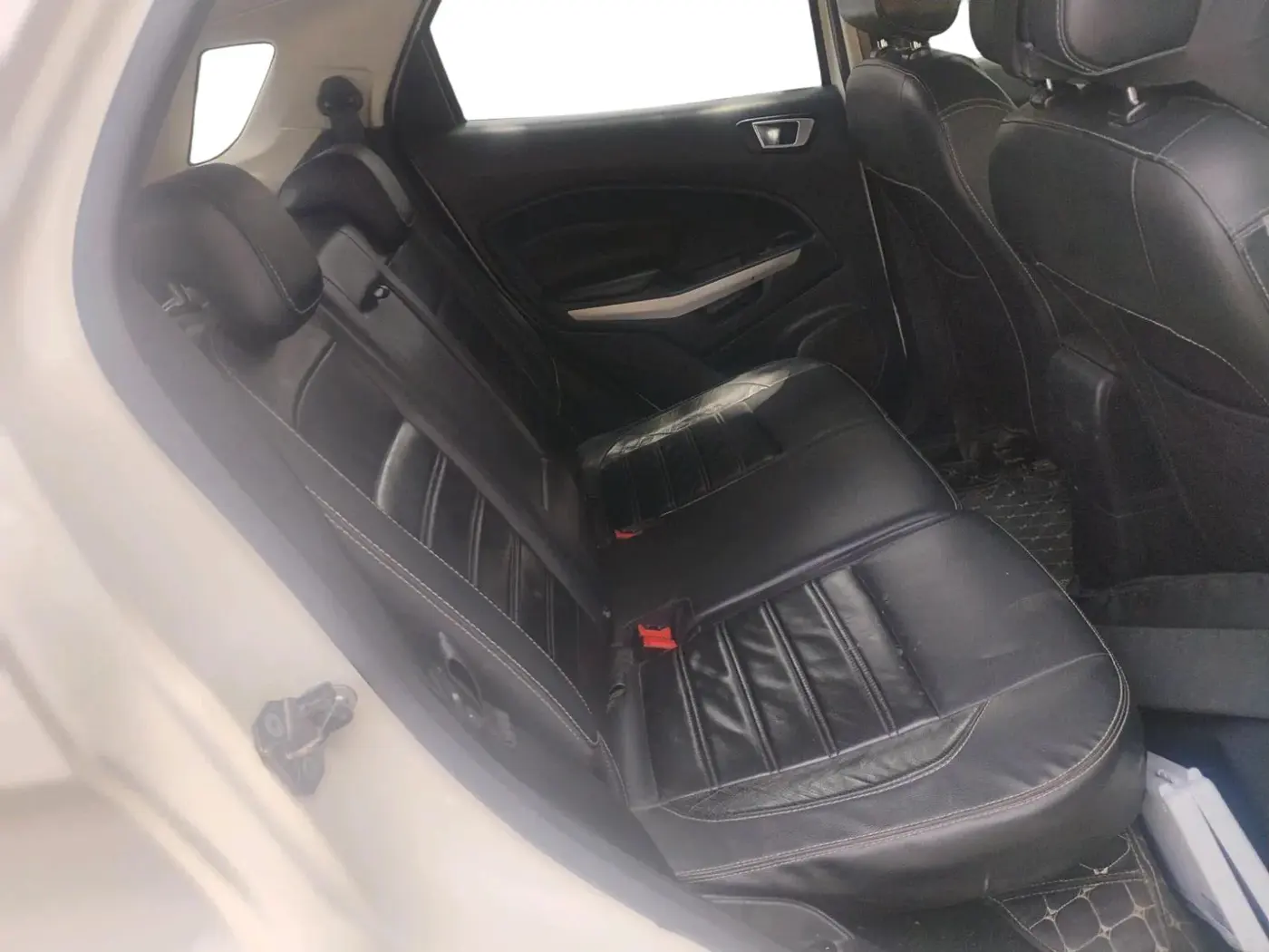 2018 Ford Ecosport TITANIUM + 1.5L PETROL AT, Petrol, Automatic, 1,31,428 km, interior