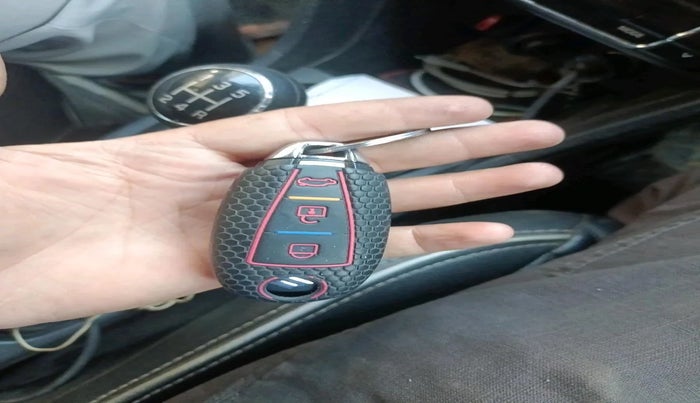 2017 Maruti Vitara Brezza ZDI PLUS, Diesel, Manual, 1,50,952 km, interior