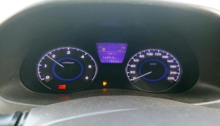 2013 Hyundai Verna FLUIDIC 1.6 CRDI SX, Diesel, Manual, 1,18,566 km, interior