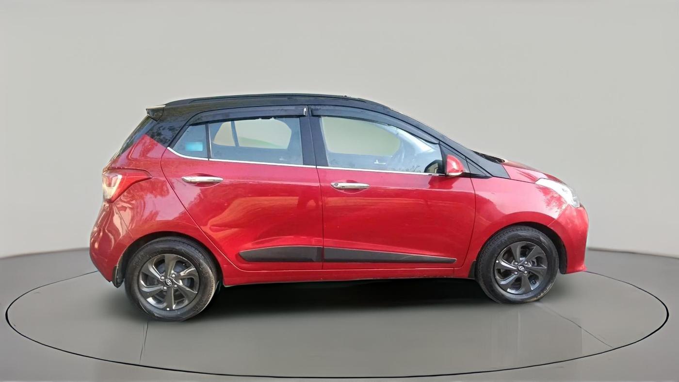 2018 Hyundai Grand i10 SPORTZ 1.2 KAPPA VTVT DUAL TONE, Petrol, Manual, 77,518 km, exterior