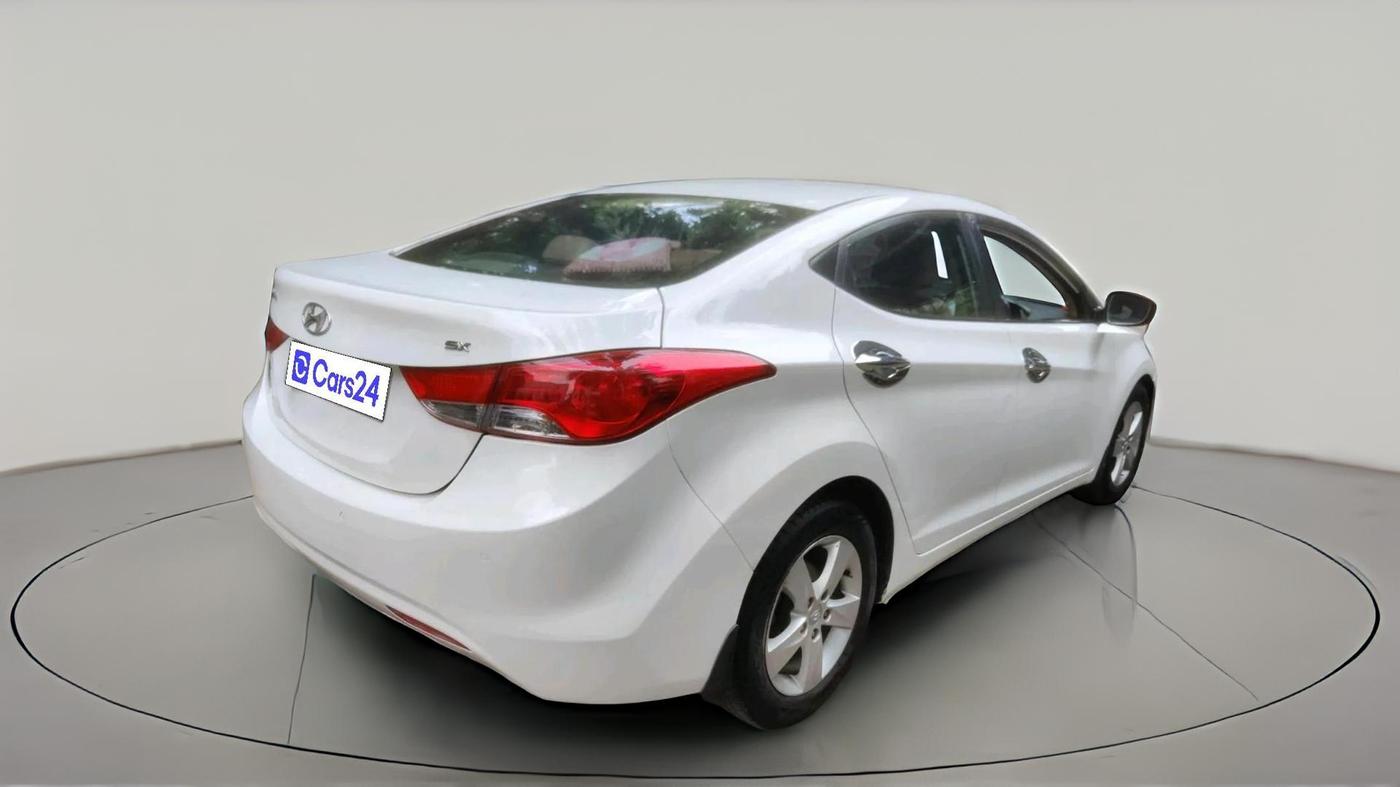 2013 Hyundai New Elantra 1.6 SX MT DIESEL, Diesel, Manual, 1,10,951 km, exterior