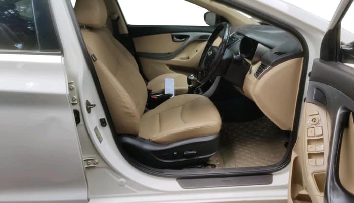 2013 Hyundai New Elantra 1.6 SX MT DIESEL, Diesel, Manual, 1,10,951 km, interior