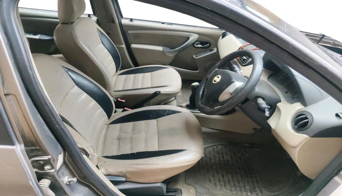 2014 Nissan Terrano XE (D), Diesel, Manual, 2,19,844 km, interior