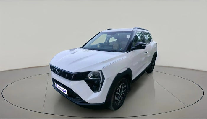 2024 Mahindra XUV 3XO AX5 1.5 Turbo Diesel, Diesel, Manual, 17,039 km, exterior