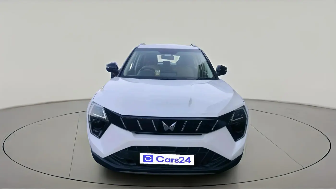 2024 Mahindra XUV 3XO AX5 1.5 Turbo Diesel, Diesel, Manual, 17,039 km, exterior